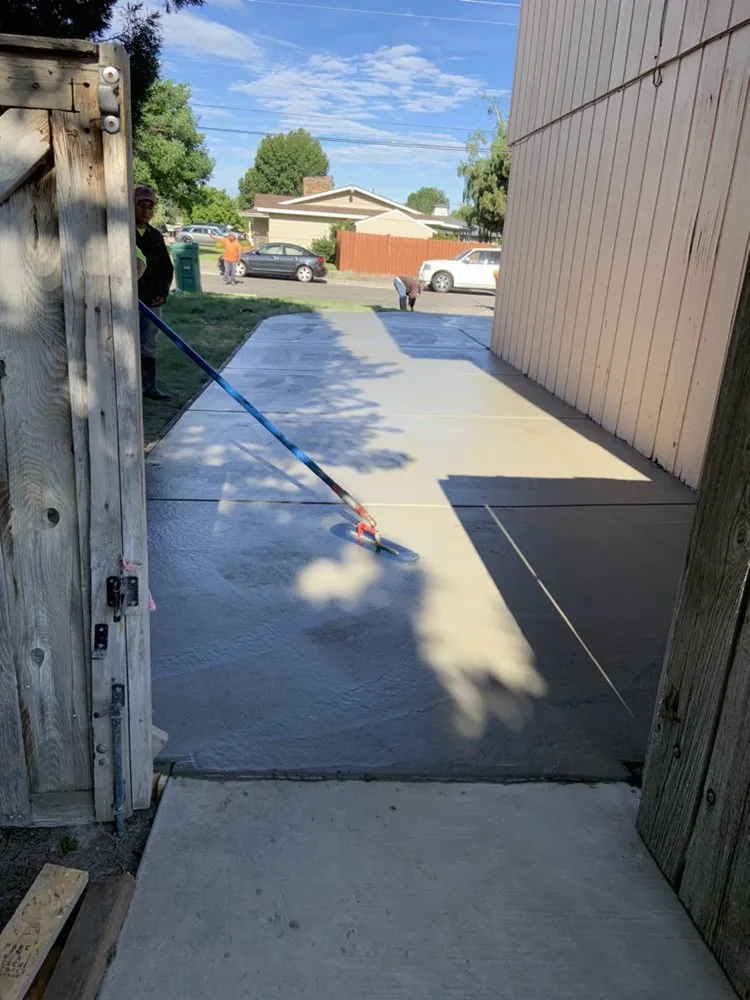 Custom yard cleanup service in Kennewick, WA - Flores Landscaping & Construction
