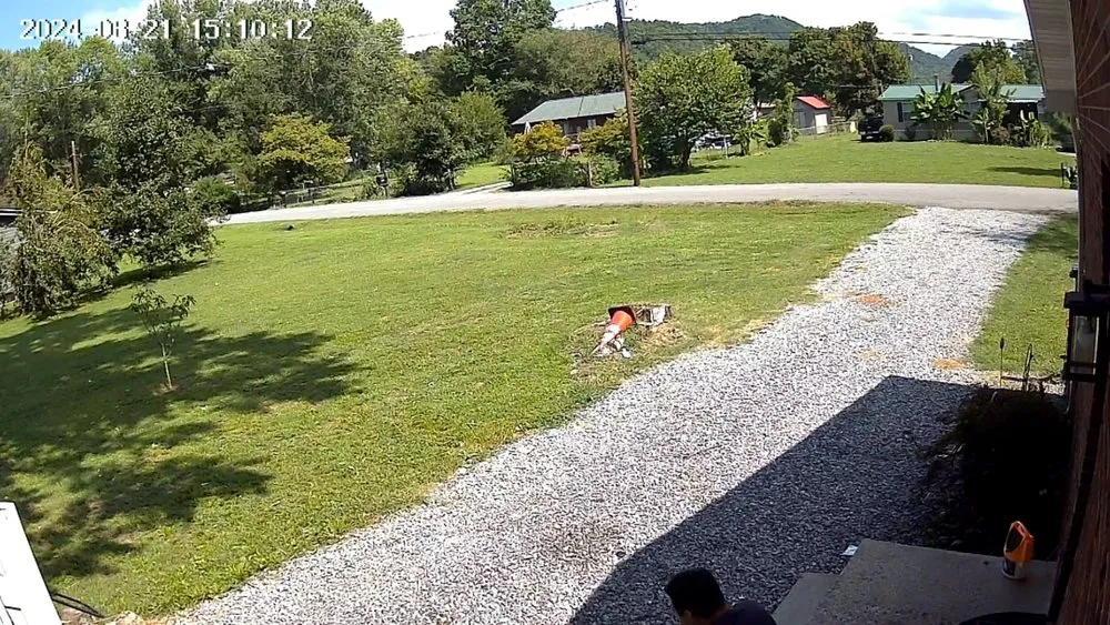 Expert landscape design for year-round maintenance in Sevierville, TN by Flores Landscaping and Cleaning Services