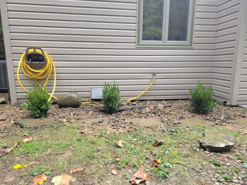 Custom yard cleanup service experts serving Sevierville, TN - Flores Landscaping and Cleaning Services