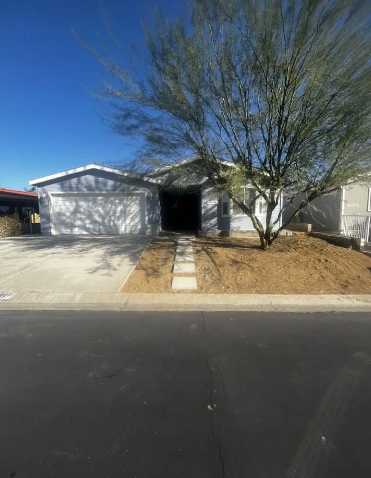 Local residential landscaping for beautiful yards in Bullhead City, AZ by Flores Landscaping