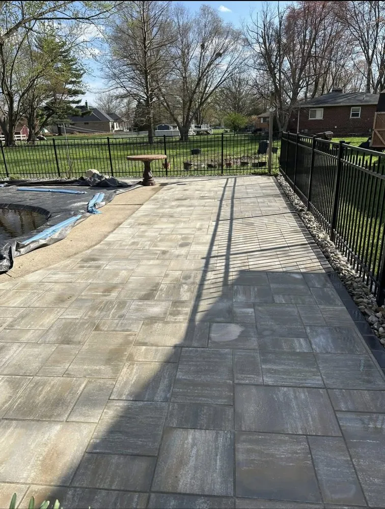 Trusted landscaping services experts serving Cincinnati, OH - Flores Landscaping