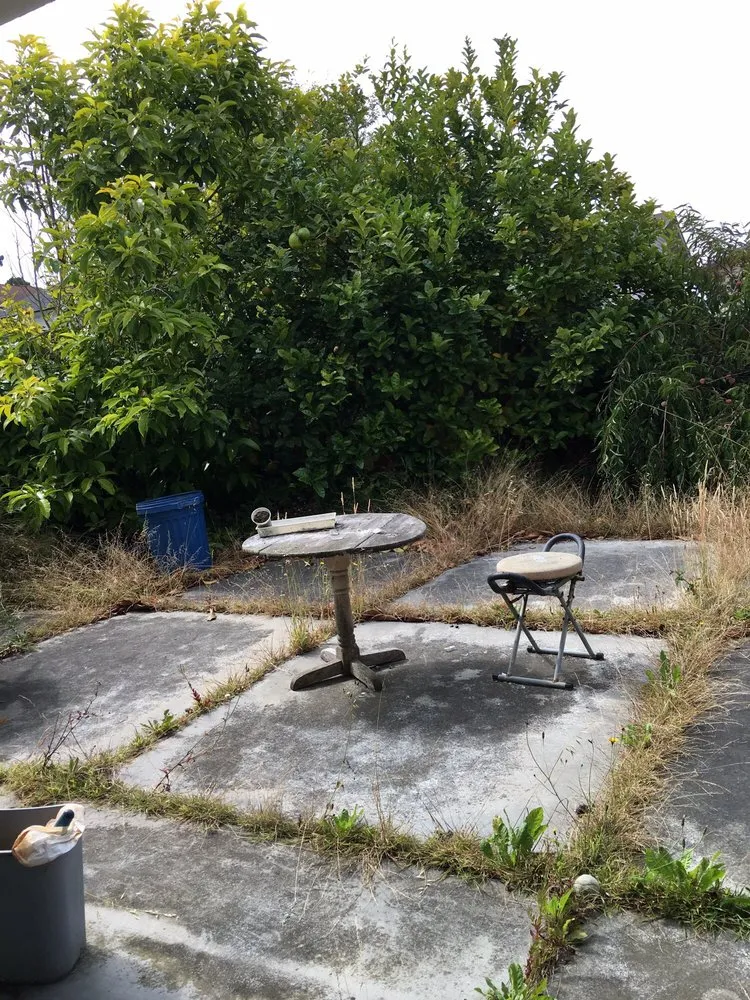 Custom lawn mowing service for residential properties across Daly City, CA - Flores Landscaping