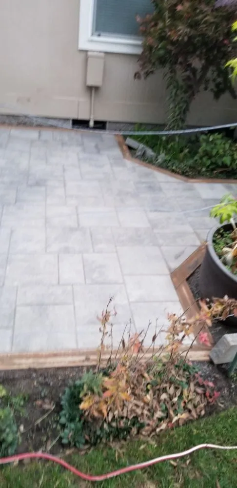 Custom landscaping services in Eugene, OR - Flores Landscaping
