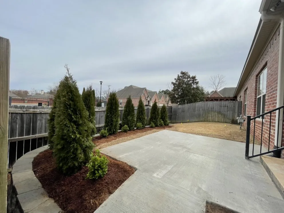 Local yard cleanup service in Little Rock, AR - Flores Landscaping