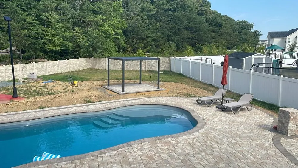 Local residential landscaping experts serving Saint Charles, MD - Flores Landscaping Services