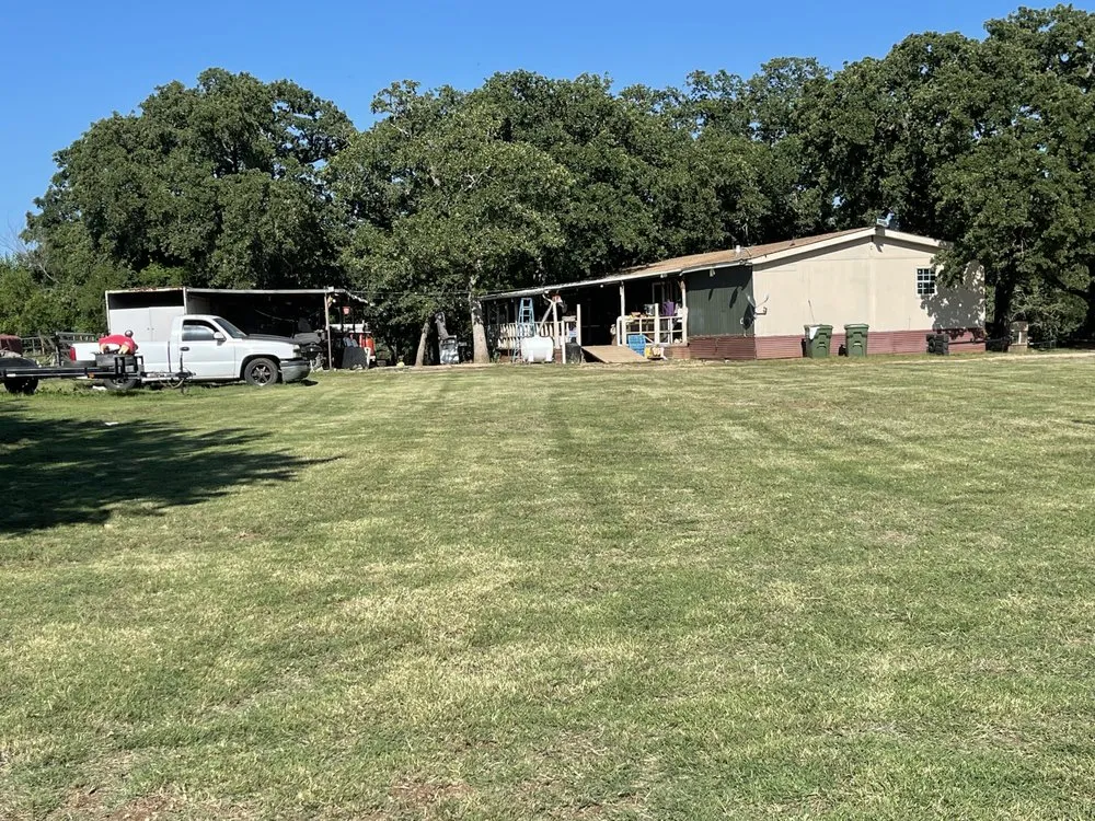 Reliable yard cleanup service in Springtown, TX - Flores Landscaping