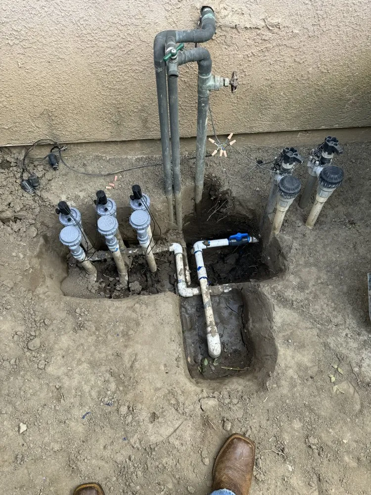 Custom yard cleanup service experts serving Visalia, CA - Flores Landscaping