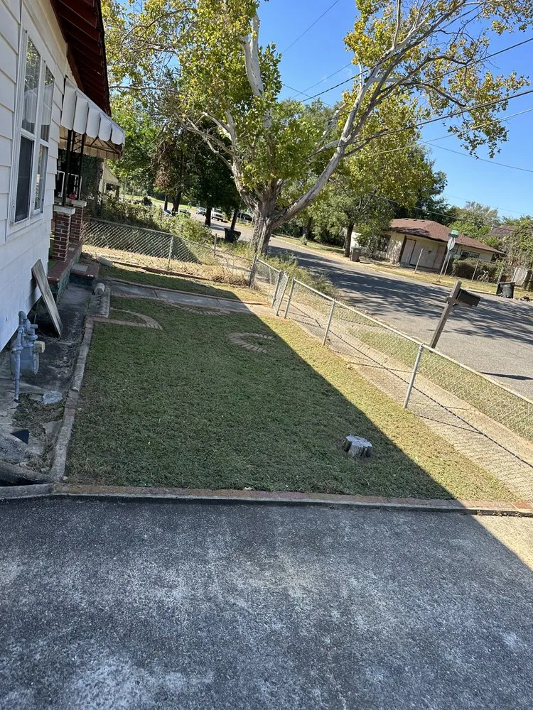 Top-rated yard cleanup service for beautiful yards across Augusta, GA - Flores Lawn Maintenance