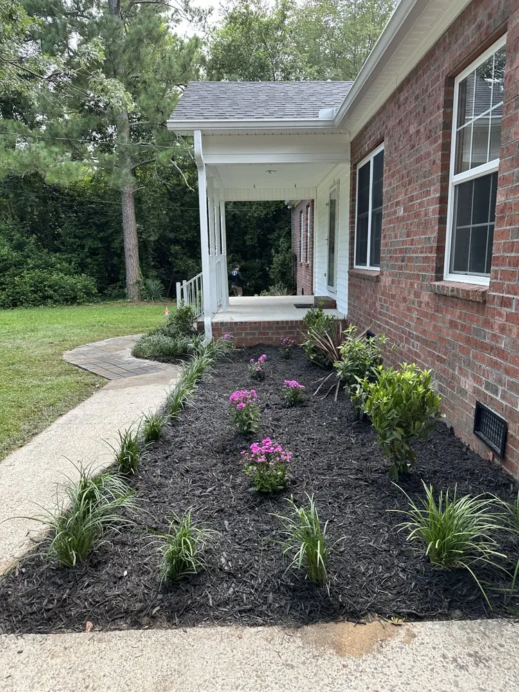 Affordable lawn care service in Augusta, GA - Flores Lawn Maintenance