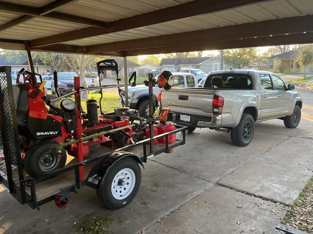 Local yard maintenance for residential properties across Houston, TX - Flores Lawn Service