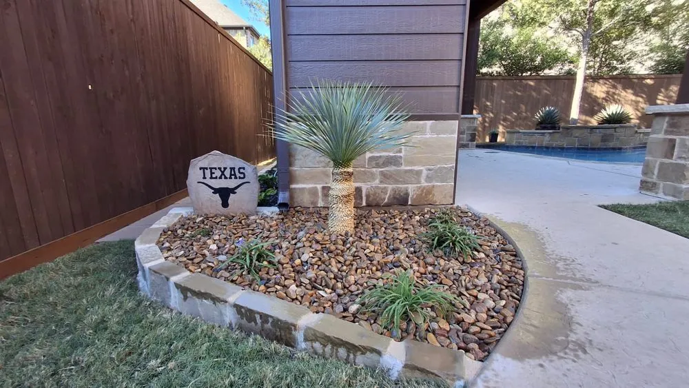 Trusted garden landscaping for residential properties in Midlothian, TX by Flores lhs