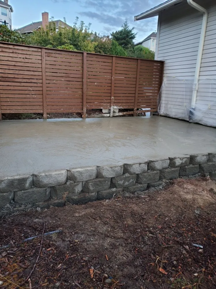 Top-rated yard maintenance in Mill Creek, WA by Flores Total Home Services