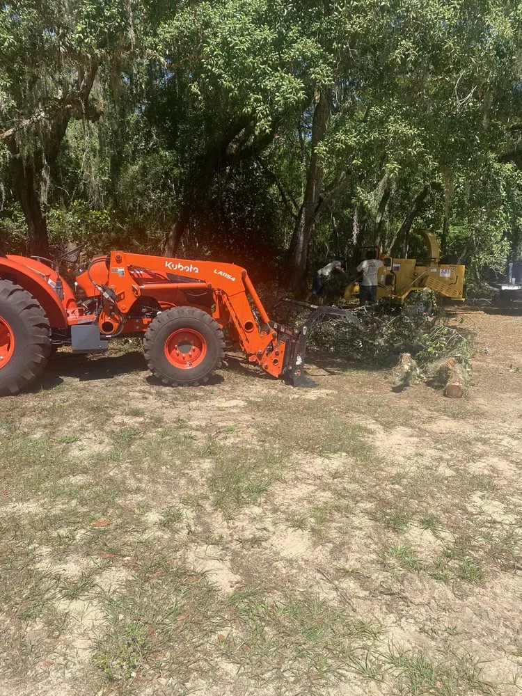 Local yard maintenance with custom design across Sorrento, FL - Florida Cut Above
