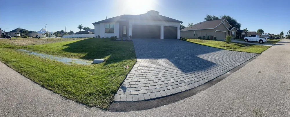 Affordable yard cleanup service in Fort Myers, FL - Florida Elite Lawn Care & Mobile Notary
