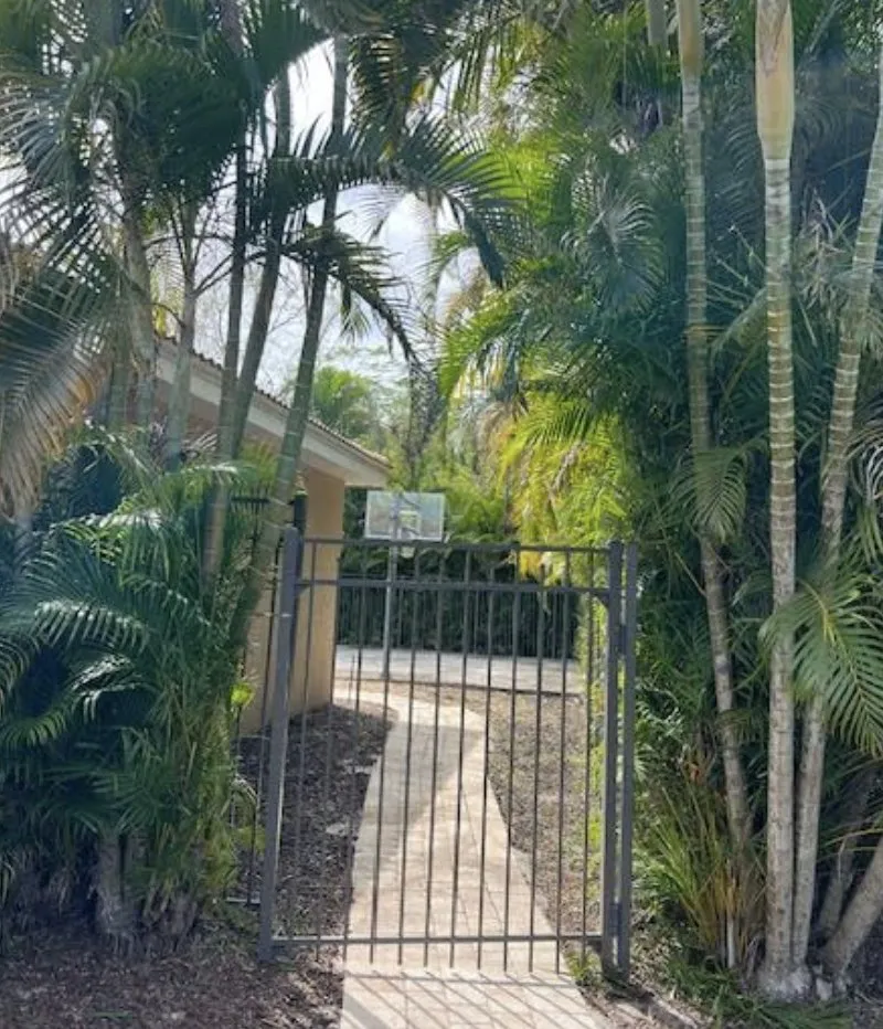 Local garden landscaping in Fort Myers, FL by Florida Elite Lawn Care & Mobile Notary