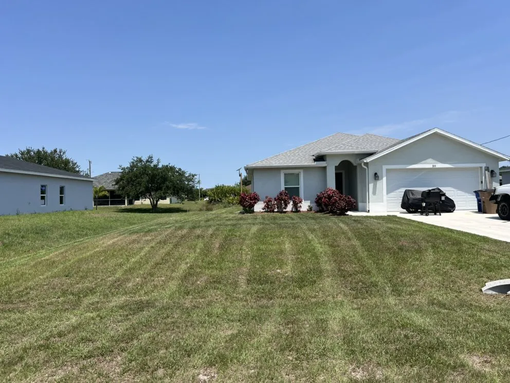 Trusted outdoor landscaping near you in Fort Myers, FL by Florida Elite Lawn Care & Mobile Notary