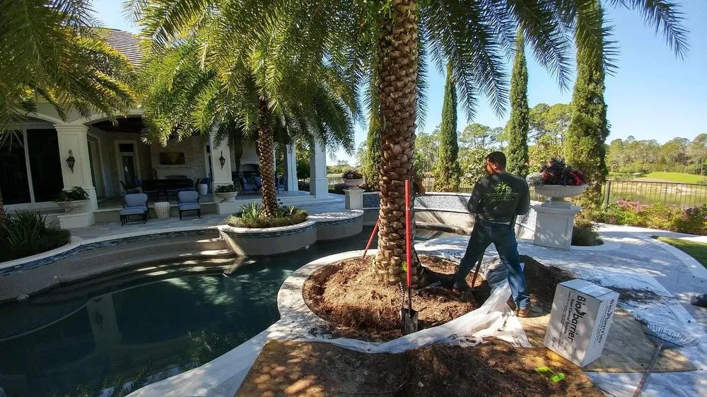 Custom lawn care service in Bonita Springs, FL - Florida Environmental