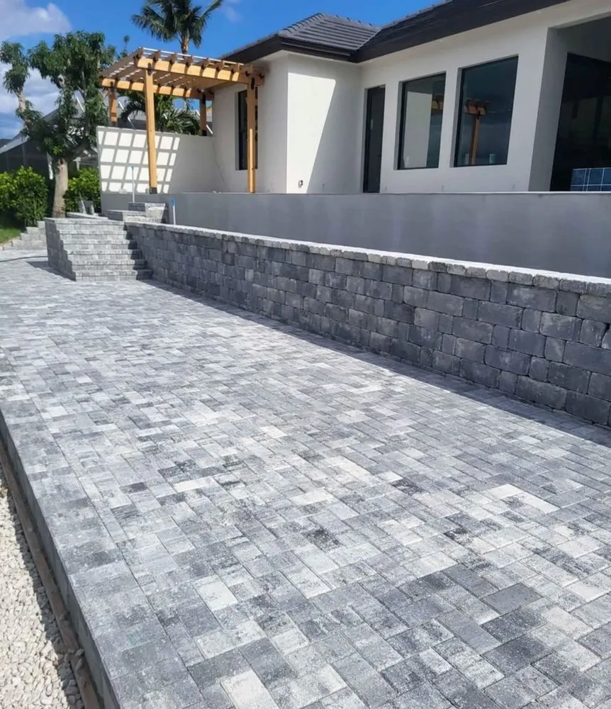 Affordable yard maintenance in Bonita Springs, FL - Florida Environmental