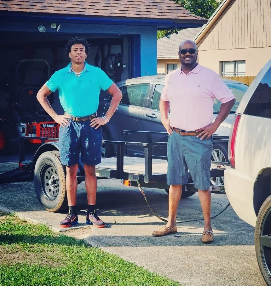 Reliable lawn care service in Orlando, FL - Florida Expert Lawn & Debris Removal Services