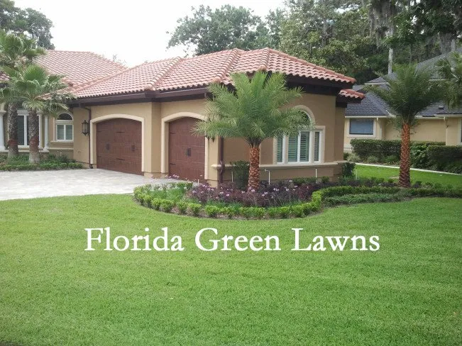 Custom outdoor landscaping in Orlando, FL by Florida Green Lawns
