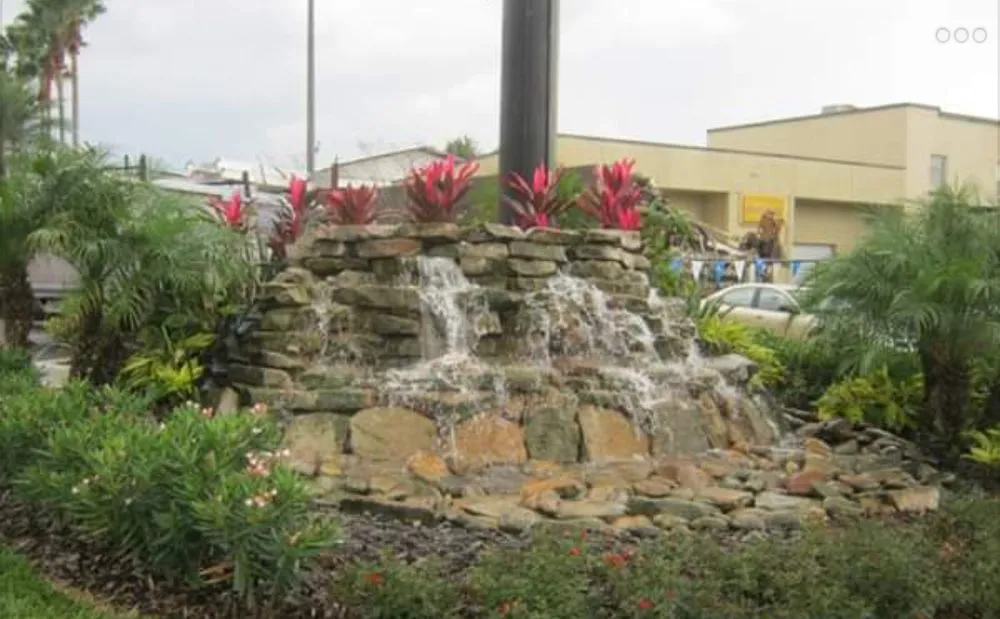 Custom lawn mowing service in Mount Dora, FL - Florida Greenscapes Nursery