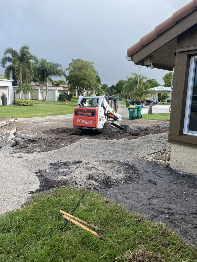 Expert lawn mowing service for year-round maintenance across Mount Dora, FL - Florida Greenscapes Nursery