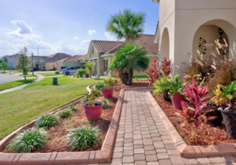 Expert outdoor landscaping in Apopka, FL - Florida Landscape Borders