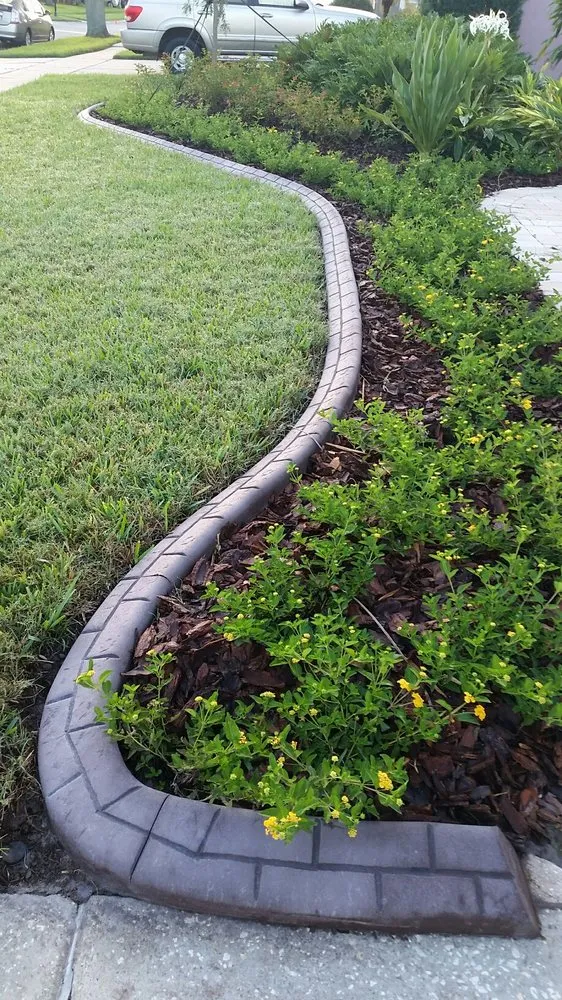 Affordable landscape installation for year-round maintenance in Apopka, FL by Florida Landscape Borders