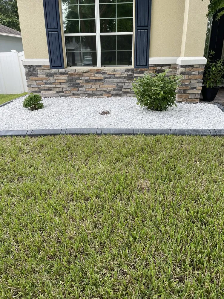 Professional landscaping services for outdoor upgrades in Apopka, FL by Florida Landscape Borders