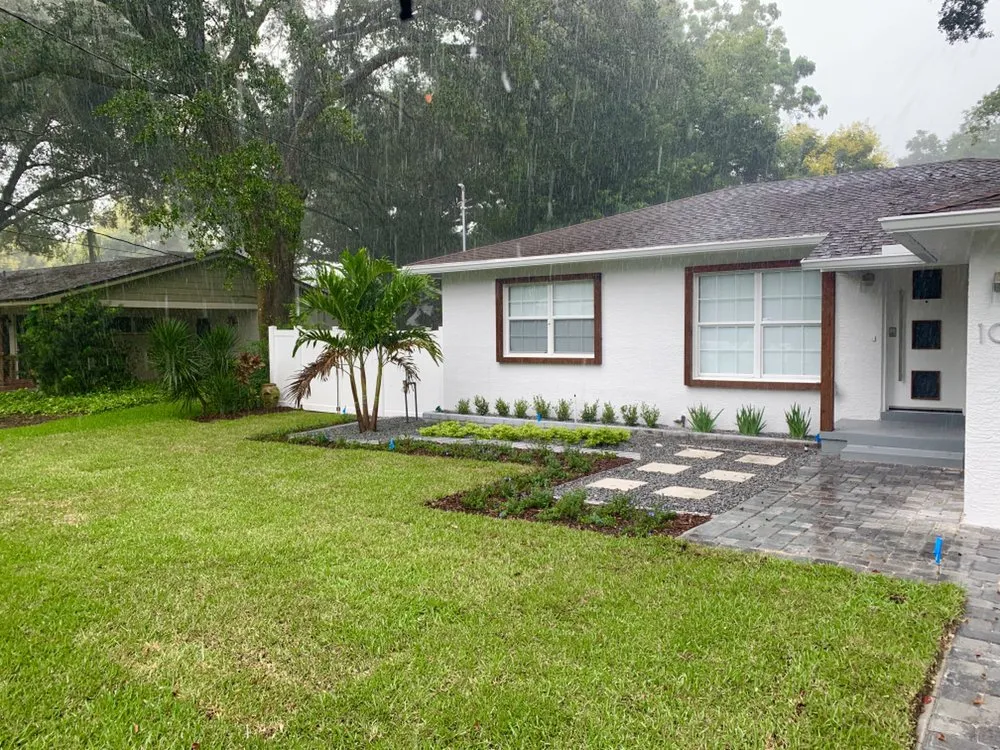 Local yard cleanup service experts serving Orlando, FL - Florida Landscape Living