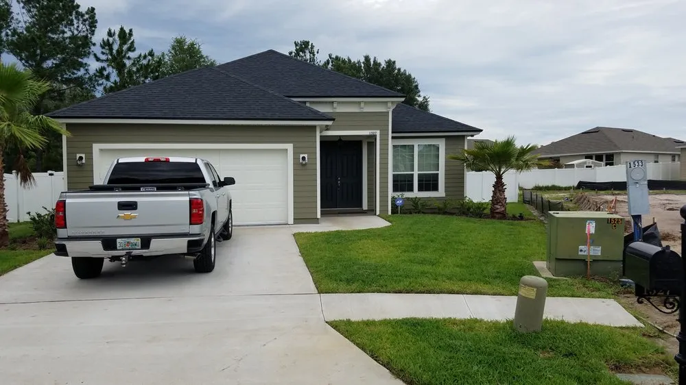 Reliable lawn care service for beautiful yards in Atlantic Beach, FL by Florida Pro Lawn Care