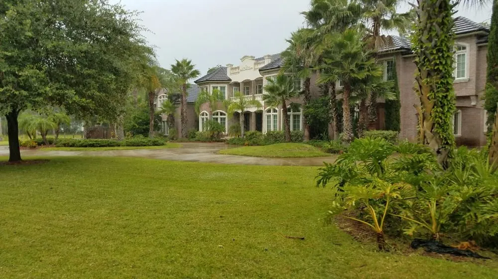 Top-rated yard maintenance for residential properties across Atlantic Beach, FL - Florida Pro Lawn Care