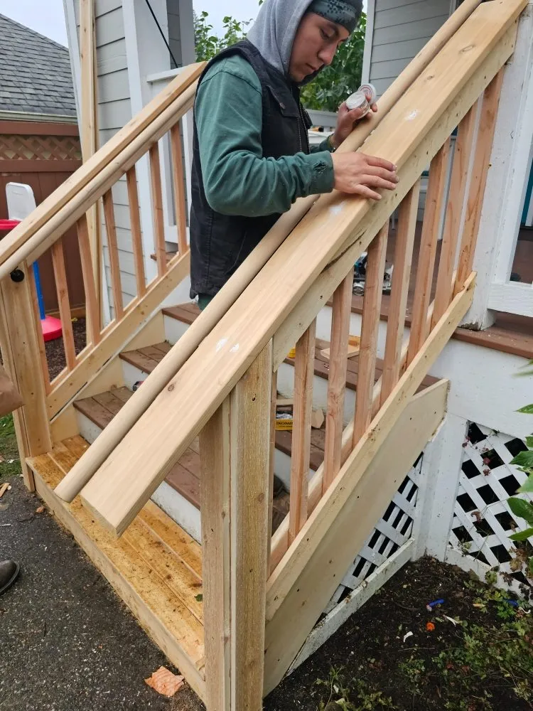 Reliable yard maintenance in Poulsbo, WA - Floridas Lawn Service