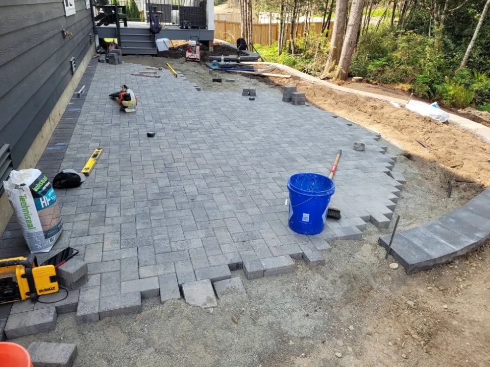 Trusted residential landscaping experts serving Poulsbo, WA - Floridas Lawn Service