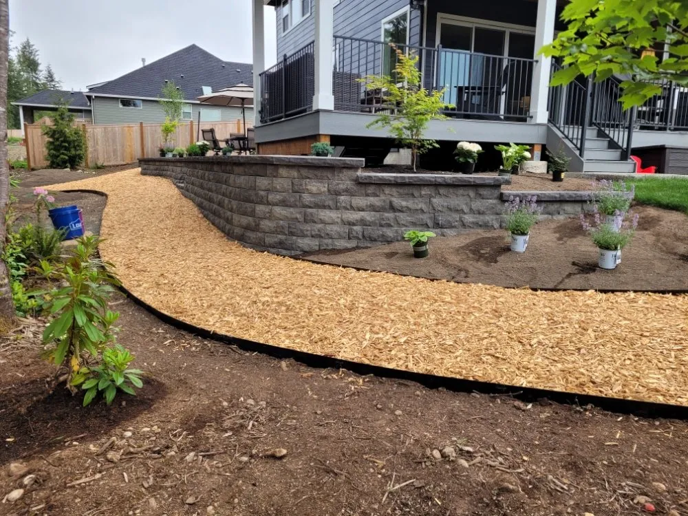 Reliable lawn mowing service in Poulsbo, WA - Floridas Lawn Service