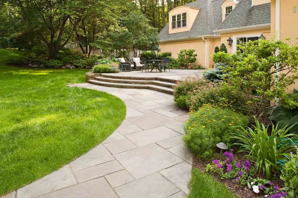 Reliable lawn mowing service in Poulsbo, WA by Floridas Lawn Service