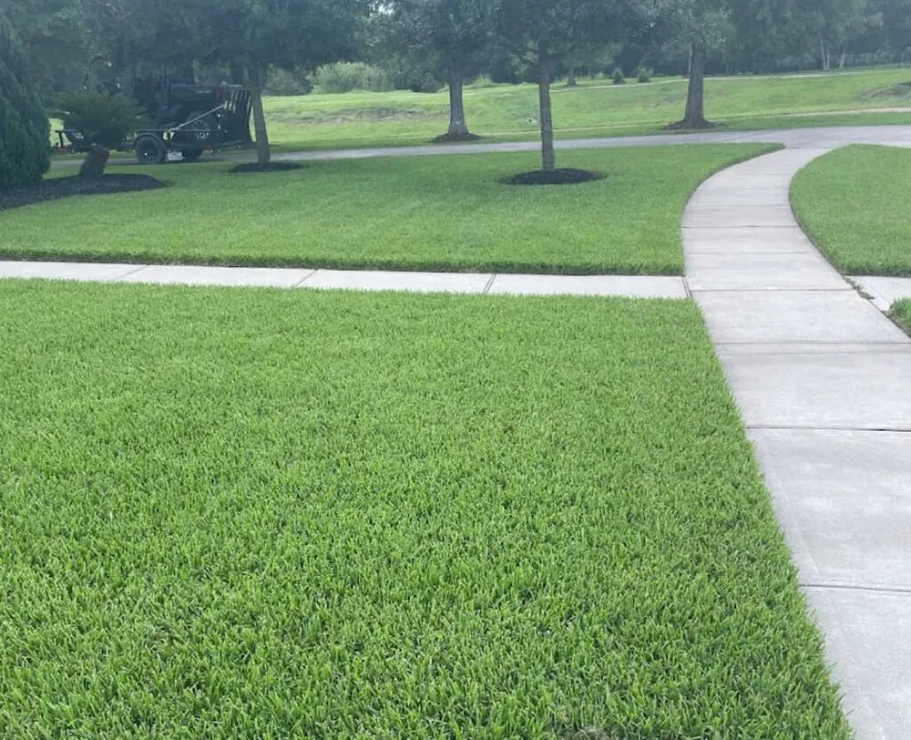 Local lawn care service for homes in Greenacres, FL by Floridist Sod Installation & Removal