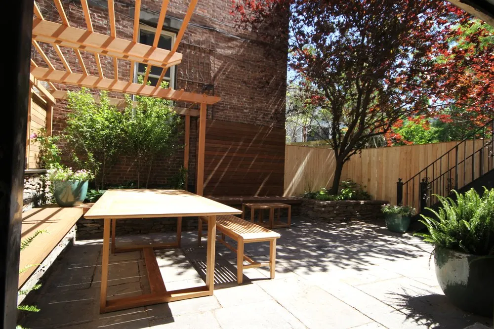 Expert yard cleanup service in Brooklyn, NY - Flo's Gardens