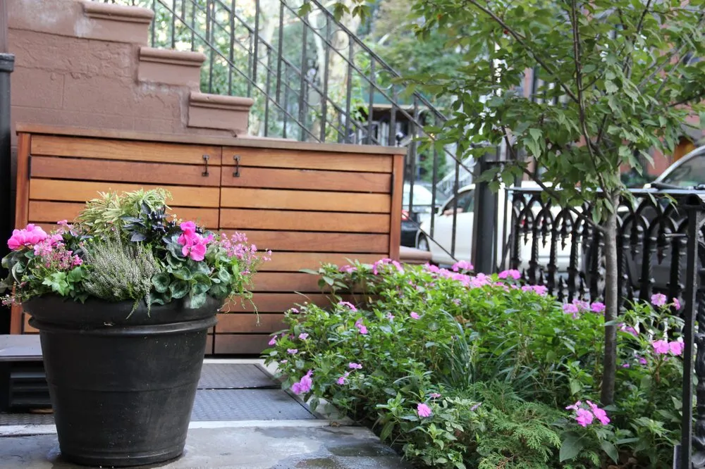 Trusted outdoor landscaping experts serving Brooklyn, NY - Flo's Gardens