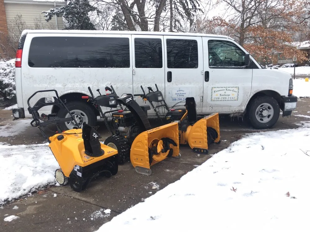 Expert garden landscaping in Flossmoor, IL - Flossmoor Lawn Care & Landscape