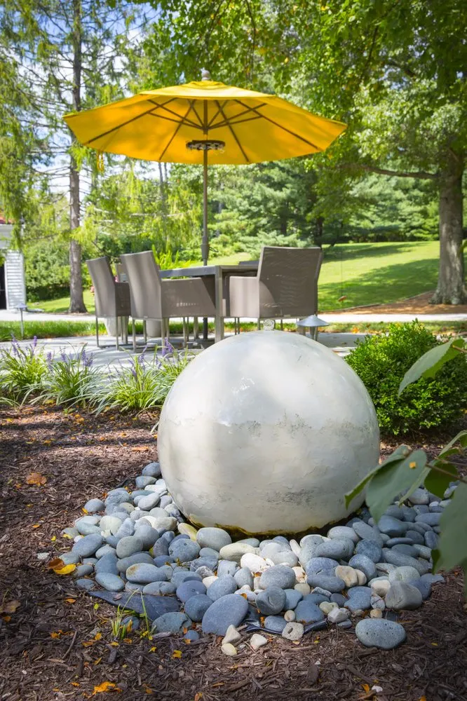 Reliable yard maintenance in Cincinnati, OH by Flourish Design