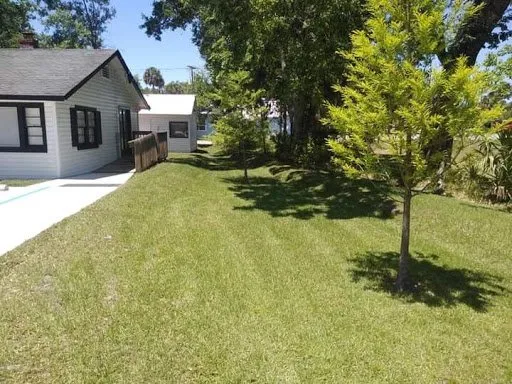 Professional garden landscaping in Edgewater, FL by Flourish Like Grass