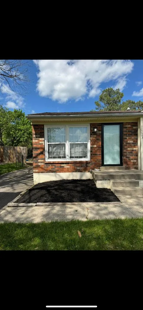 Trusted yard cleanup service near you across Pewee Valley, KY - Flournoy Lawn And Landscaping