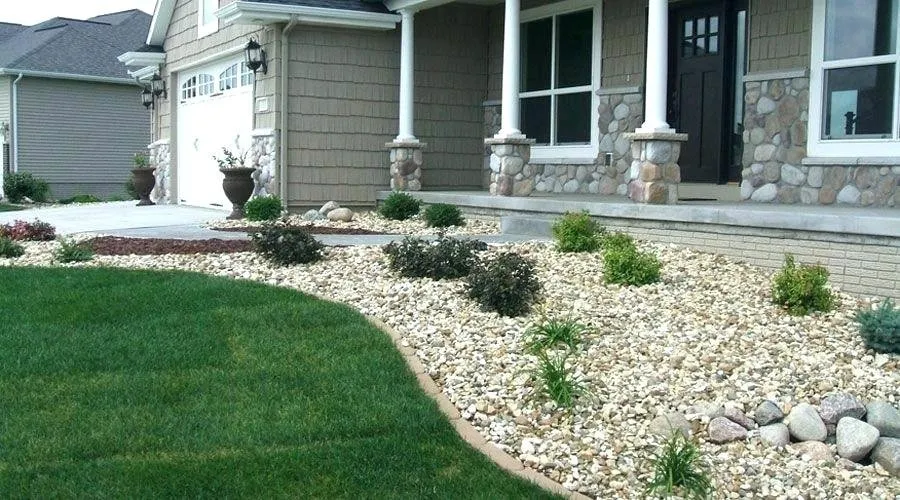 Custom lawn care service for homes in Detroit, MI by Flower Beds By Design