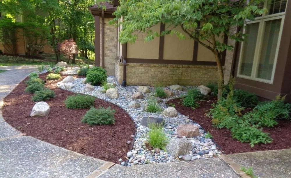 Expert landscaping services in Detroit, MI by Flower Beds By Design