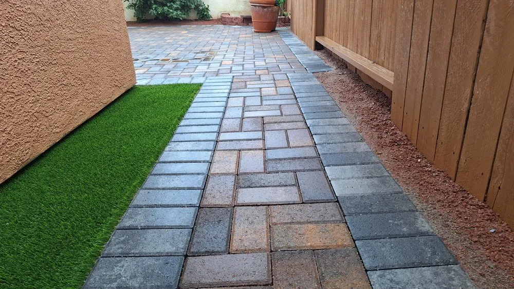 Professional outdoor landscaping experts serving Las Vegas, NV - Flower Landscaping