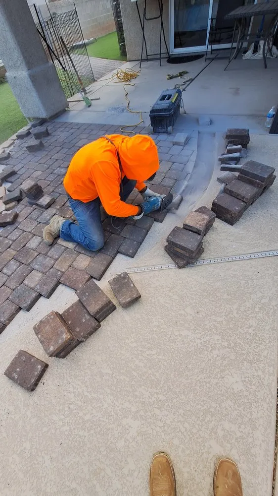 Top-rated garden landscaping for beautiful yards in Las Vegas, NV by Flower Landscaping