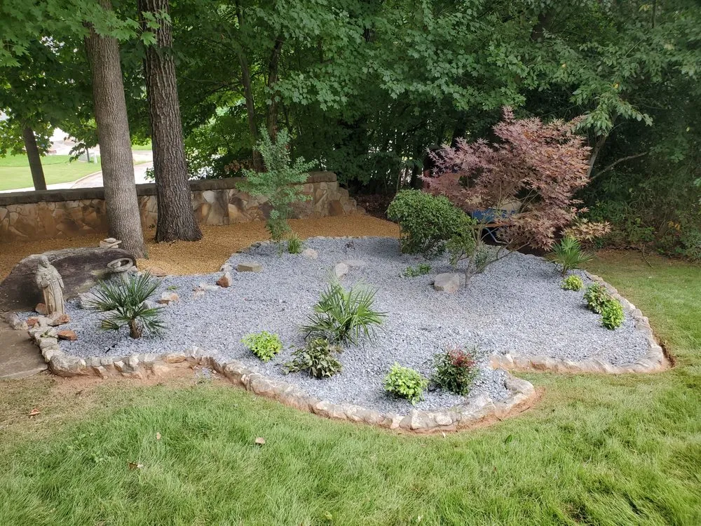 Reliable yard cleanup service for outdoor upgrades across Atlanta, GA - Flowerbed Creations