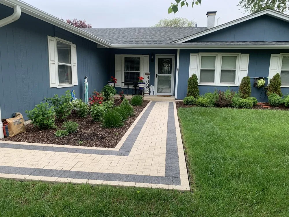 Expert landscape design experts serving Aurora, IL - Flowers Landscaping