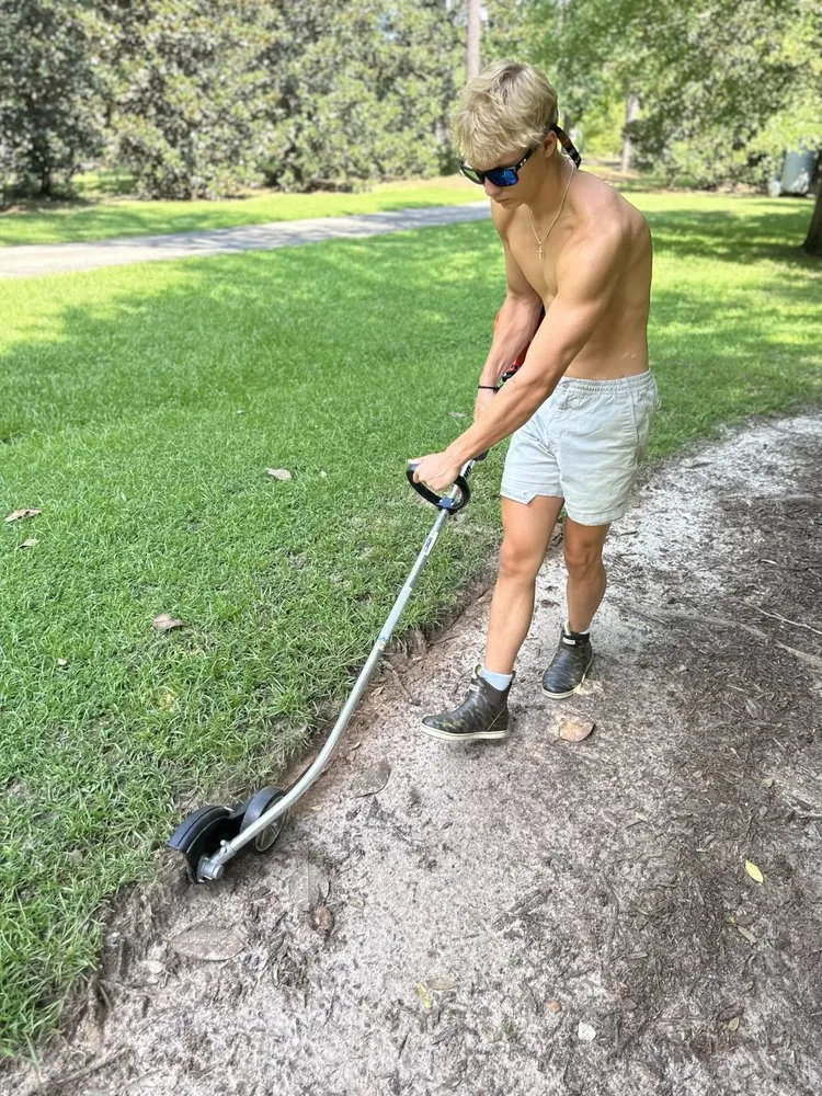 Local yard cleanup service for beautiful yards in Thomasville, GA by Flowers Landscaping